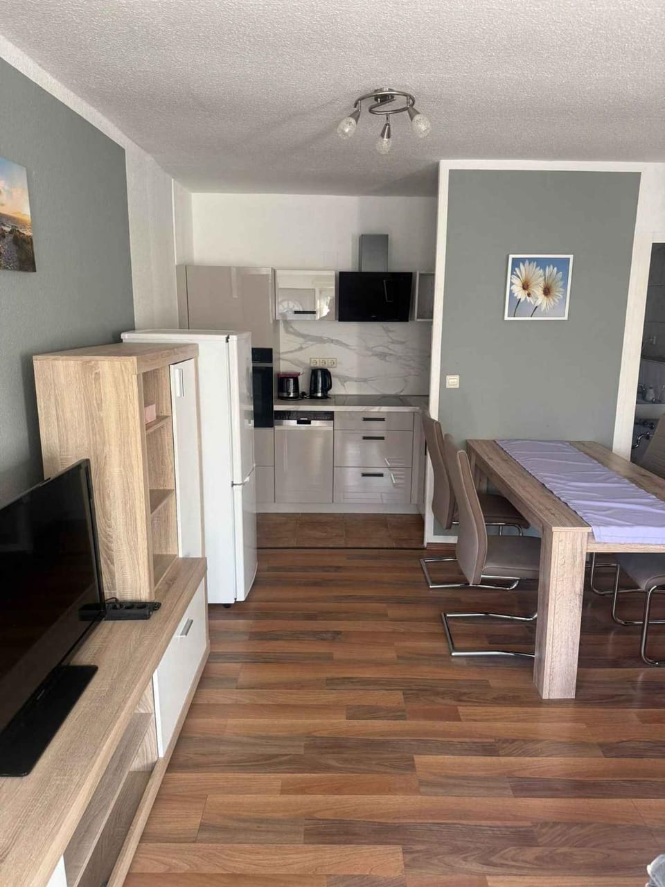 Living room, Dining area