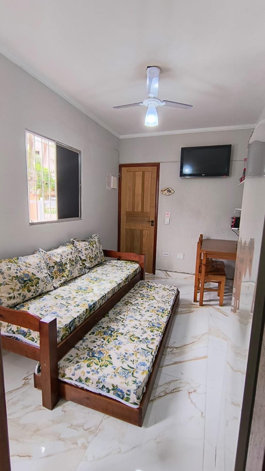 Apartamento Ubatuba - Praia grande - 260m da praia - Com Garagem Privativa Apartment in Ubatuba