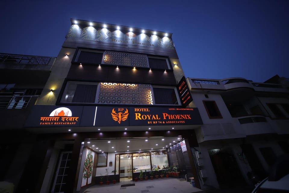 Property building, Facade/entrance