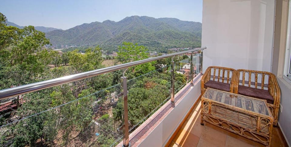 Day, Natural landscape, View (from property/room), Balcony/Terrace, Mountain view