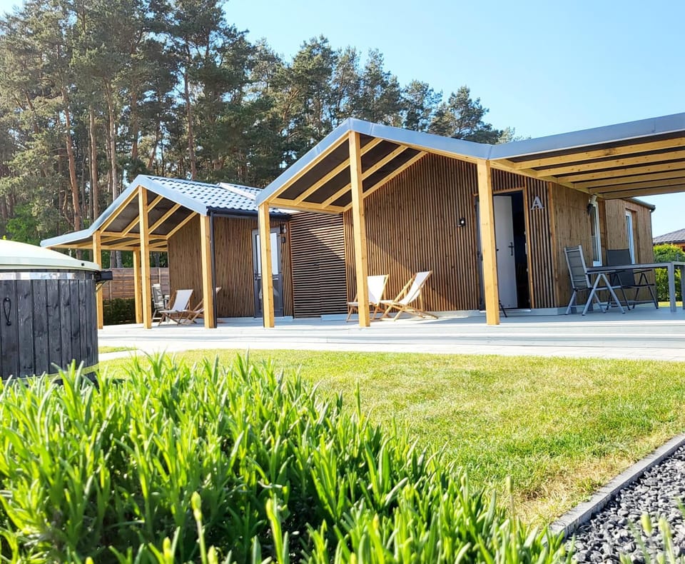 Property building, Natural landscape, Garden, Garden view