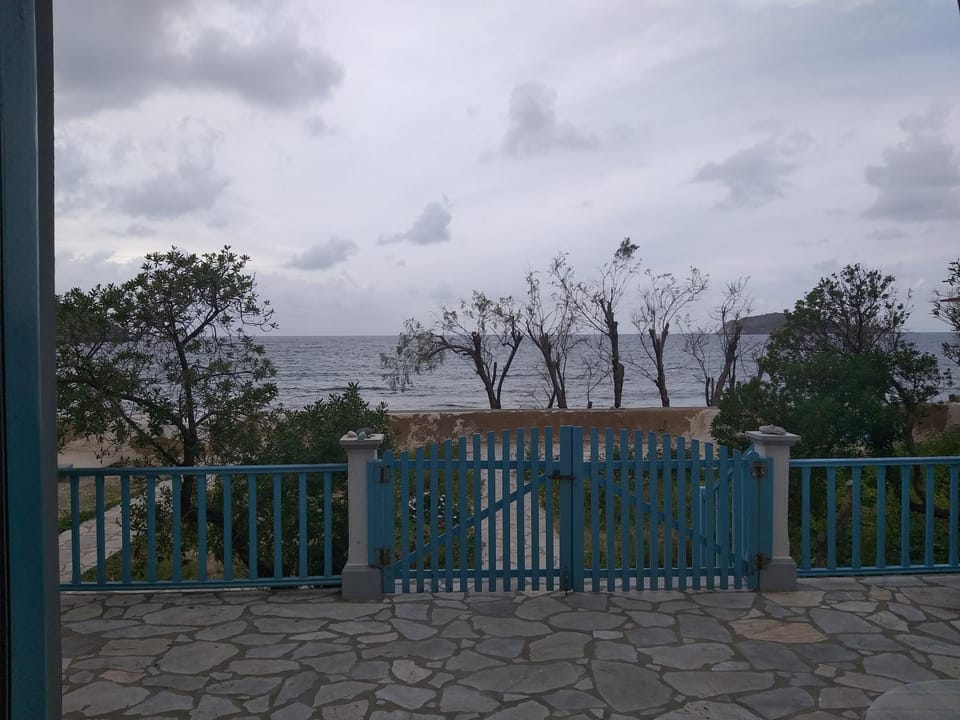 Property building, View (from property/room), Balcony/Terrace, Garden view, Sea view