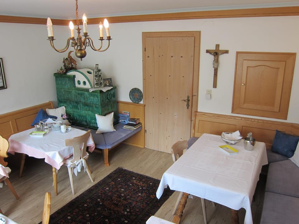 Dining area, Internal: Not applicable to any particular room