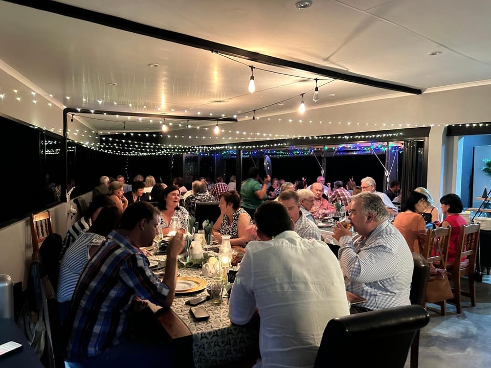 Banquet/Function facilities, Food, Guests, group of guests