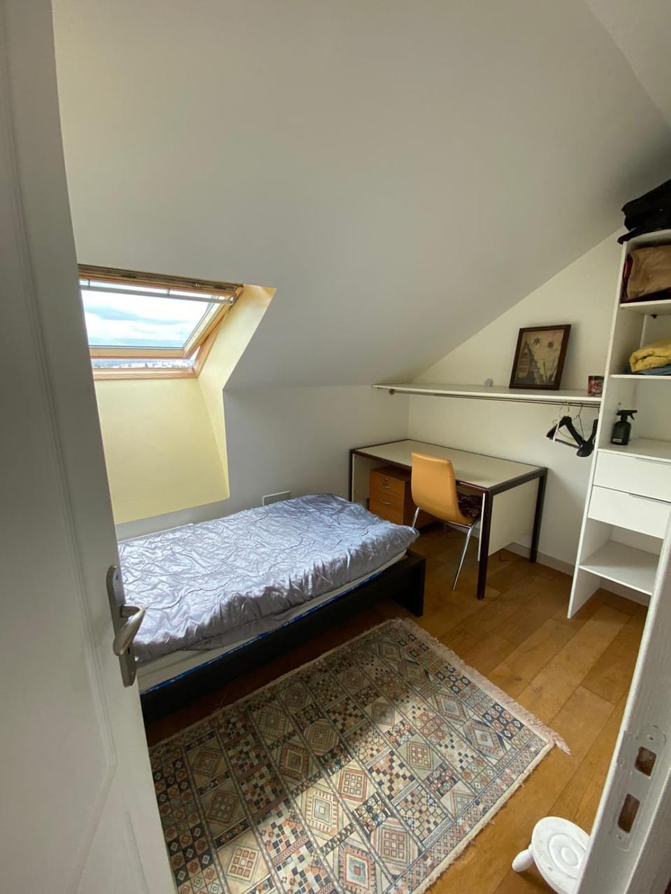 Bed, Photo of the whole room, Bedroom, hair dresser