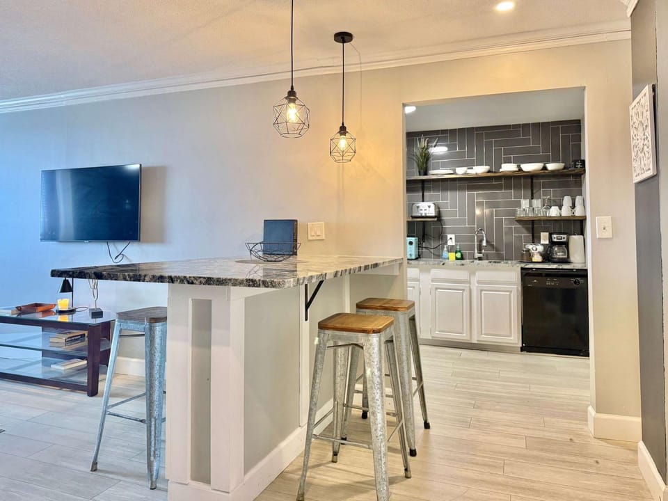 Downtown! Free Onsite Parking! City View! LM1706 Apartment in Atlanta