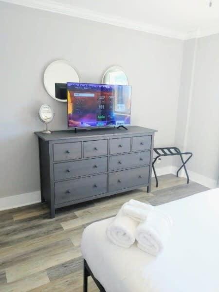 Downtown 18th FL! City View& Onsite Parking LM1807 House in Atlanta