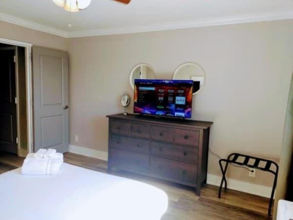 Downtown 18th FL! City View& Onsite Parking LM1807 House in Atlanta