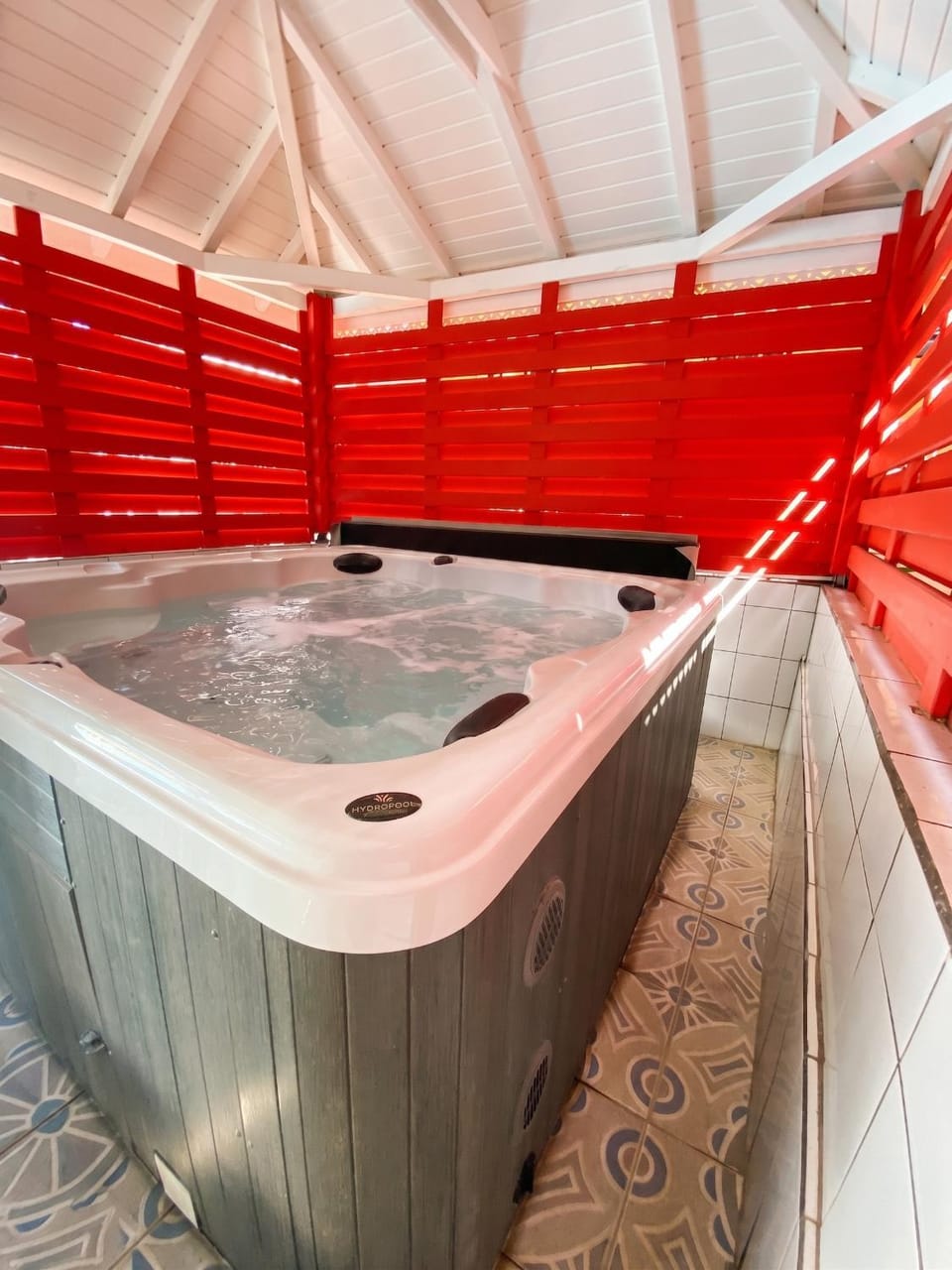 Appartement lumineux à Pointe-Noire 36 m² avec piscine partagée Apartment in Leeward Islands