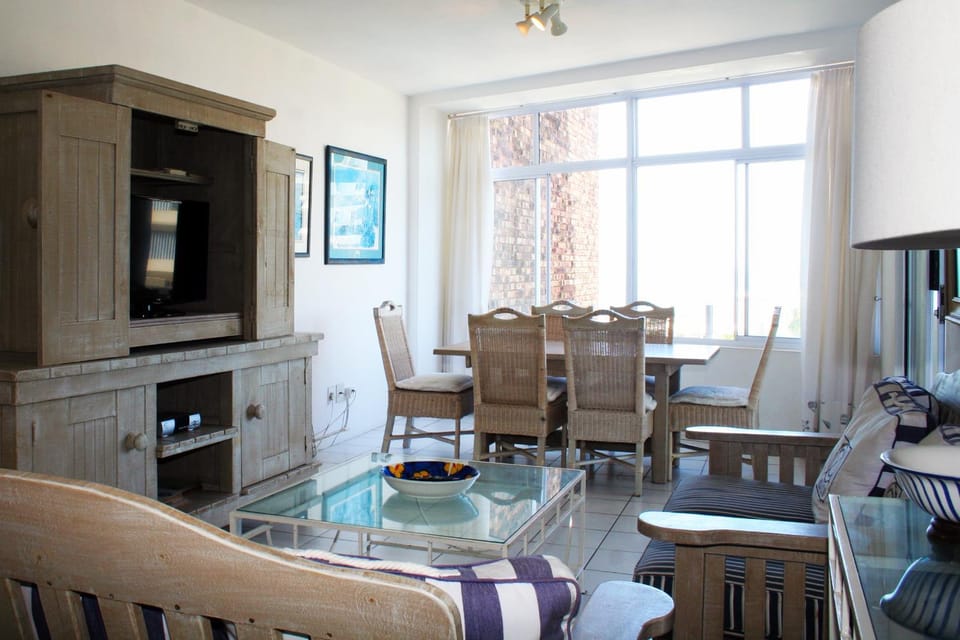 32 SEALODGE UMHLANGA Beachfront Apartment in Umhlanga