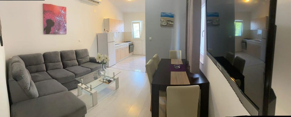 Apartments Jonjić Apartment in Šibenik-Knin County, Croatia