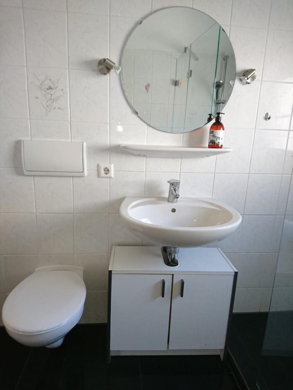 An der grünen Donau - Ferienwohnung, Ferienzimmer, Parken bitte gegenüber auf der Straßenseite Vacation rental in Baden-Württemberg