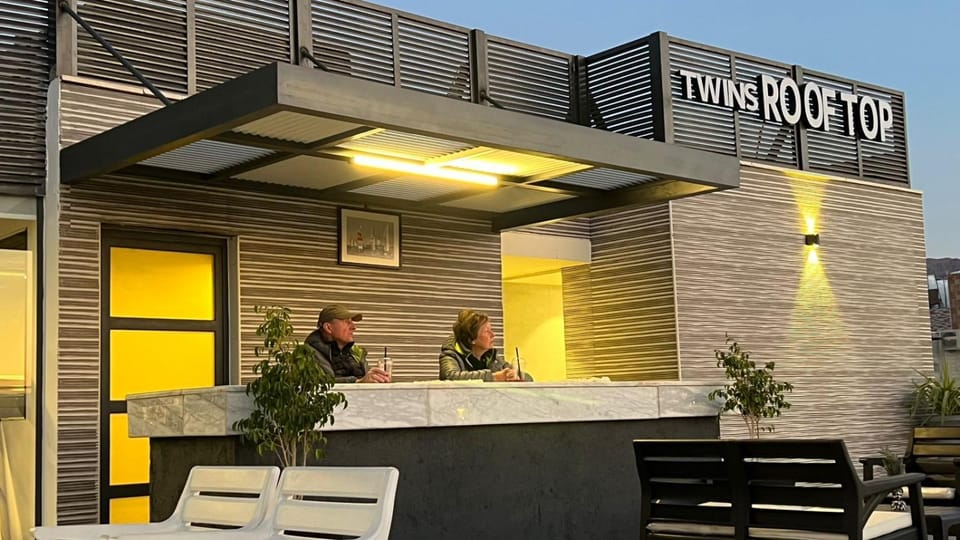 Coffee/tea facilities, Sea view