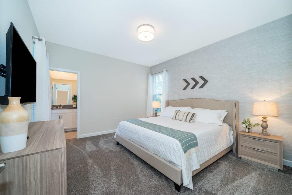 8987GV VILLA 5 BED/5 BA (SANITIZED) House in Four Corners