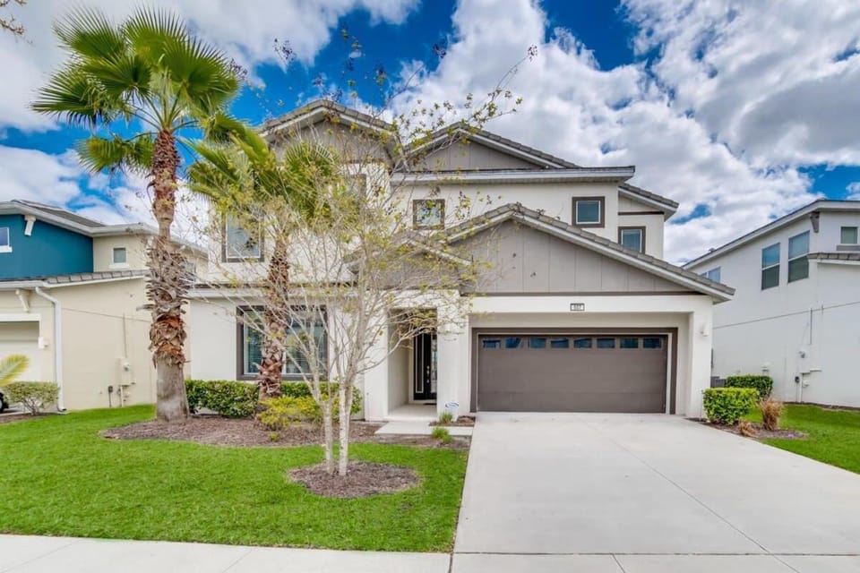 Stunning LAKE VIEW, Big Pool Area with CDC Standards #6BV507 House in Kissimmee