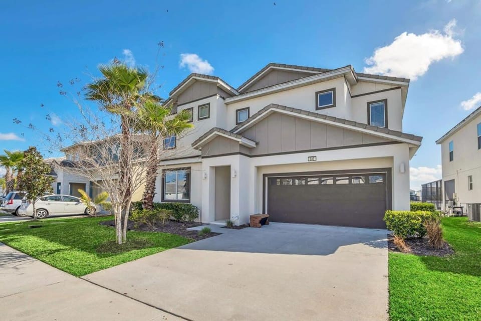Stunning LAKE VIEW, Big Pool Area with CDC Standards #6BV507 House in Kissimmee