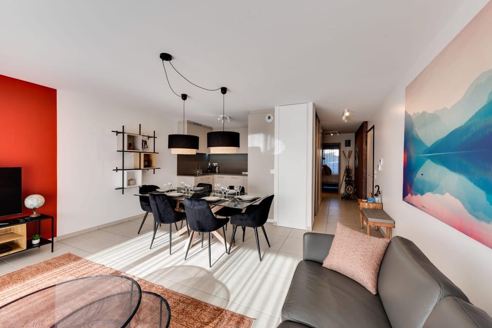Le Reposoir - New 2 bedroom apartment with terrace & garage Apartment in Annecy