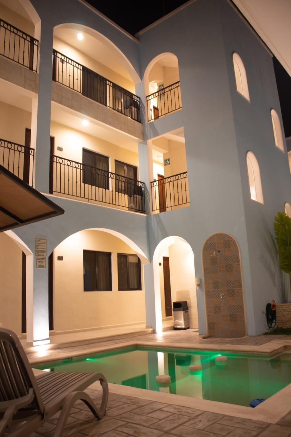 Swimming pool, Swimming pool
