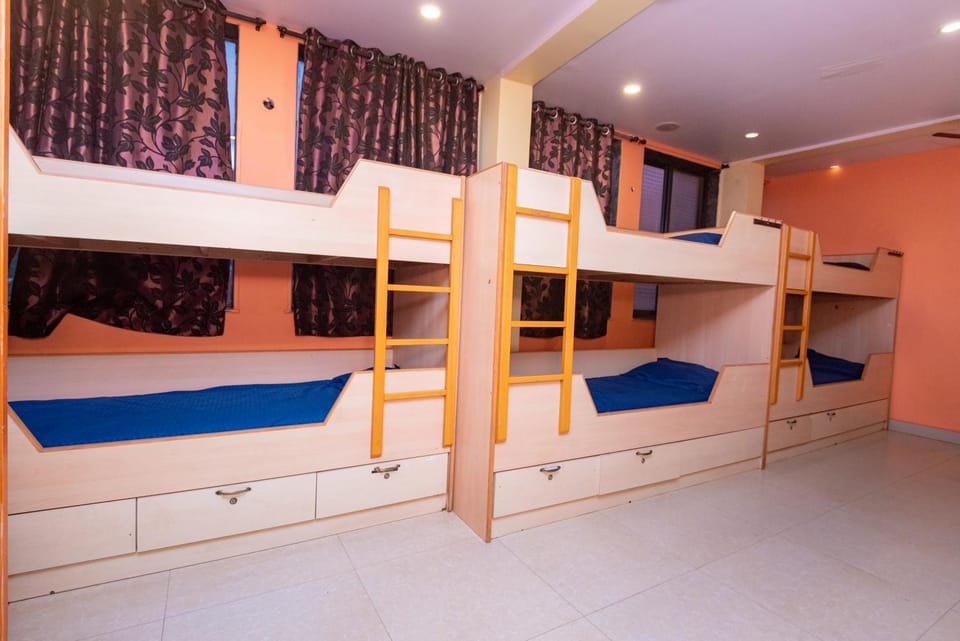 Bed, Bedroom, bunk bed