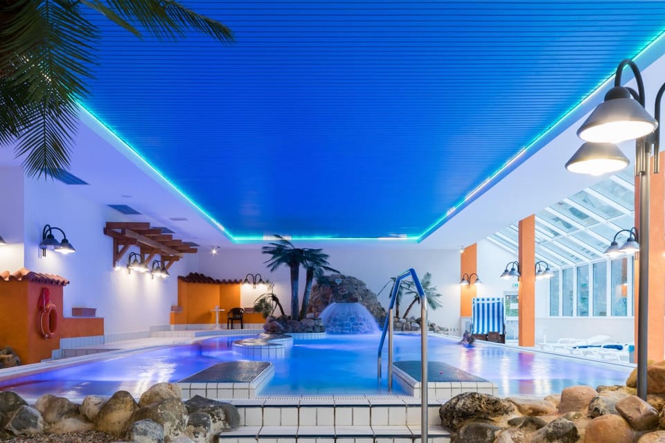 Pool view, Swimming pool, Swimming pool