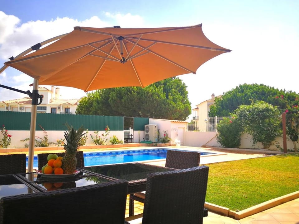 Patio, Garden, Dining area, Garden view, Pool view, Swimming pool