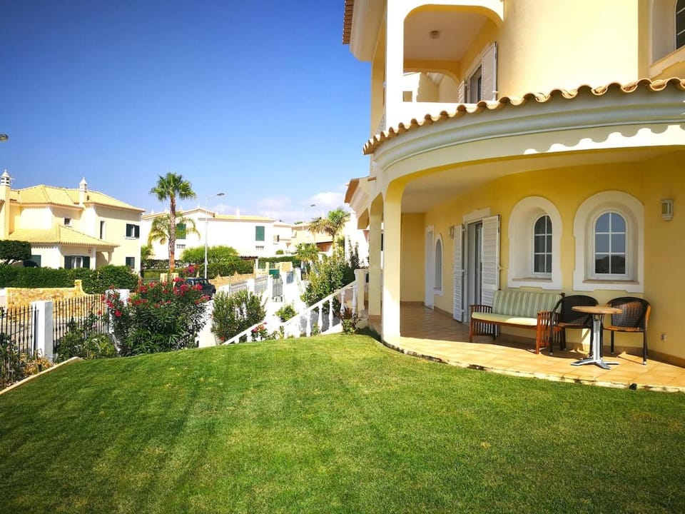 Property building, Patio, Day, Garden, View (from property/room), Balcony/Terrace, Garden view