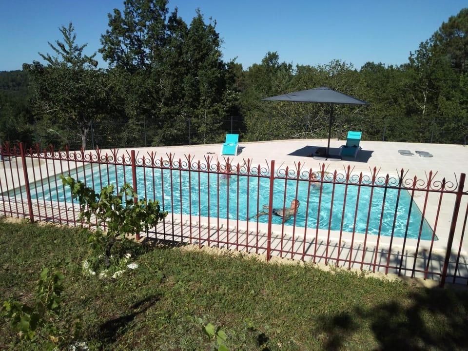 Garden view, Pool view, Swimming pool, Seasons