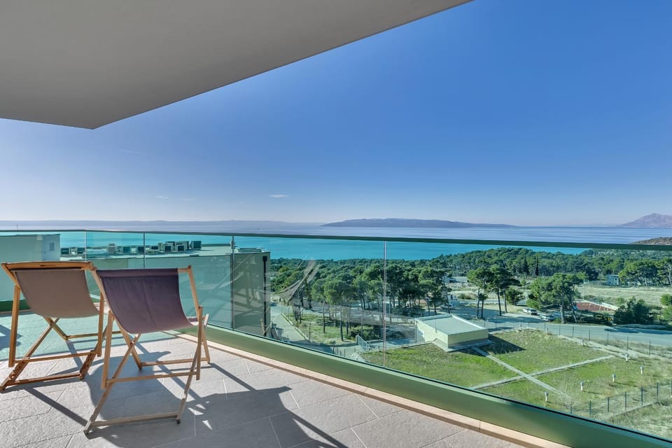 Day, Natural landscape, View (from property/room), Balcony/Terrace, Mountain view, Sea view