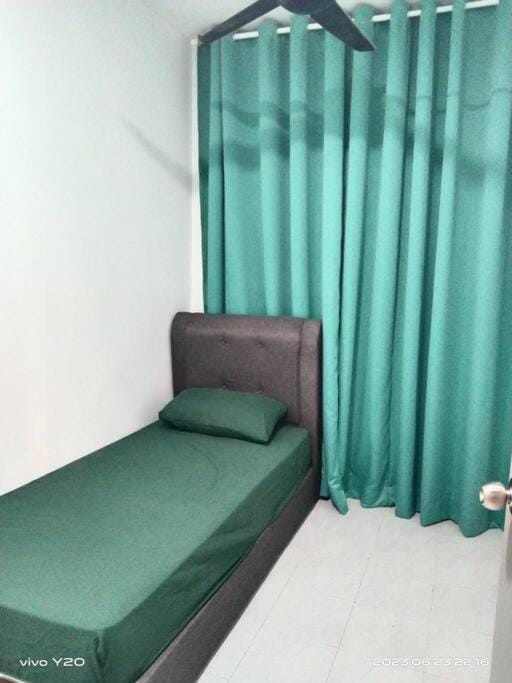 Homestay Kota Bharu ONE SERIBONG near Mydin mall Tunjong & Wakaf Che Yeh House in Malaysia