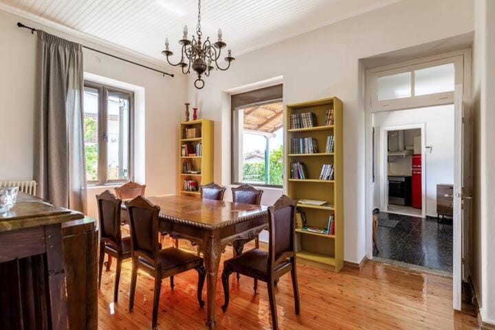 Mansion of 120 m2, with high ceilings and big yard House in Peloponnese Region