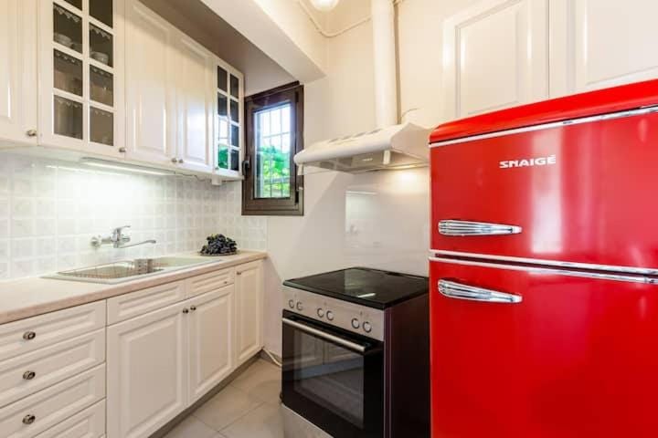 Mansion of 120 m2, with high ceilings and big yard House in Peloponnese Region