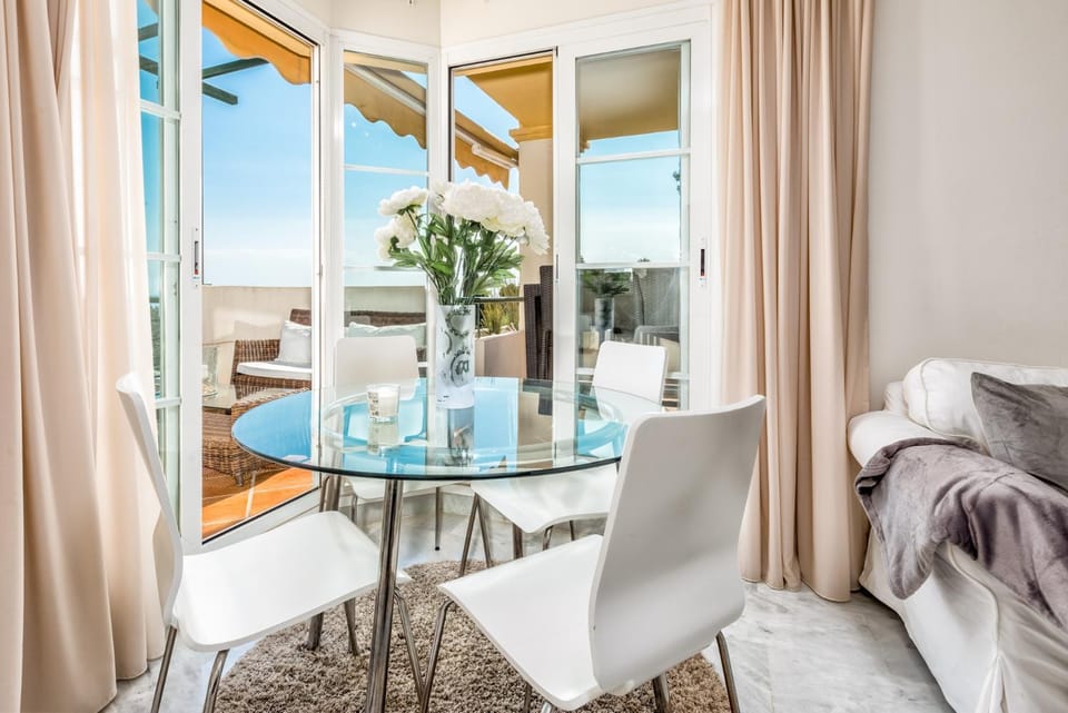 Balcony/Terrace, Dining area