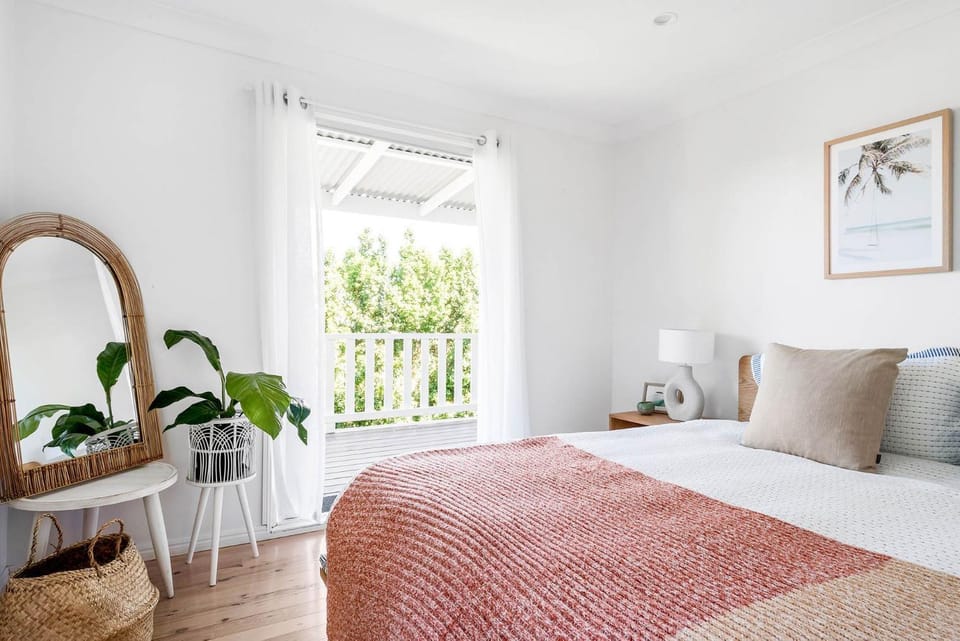 Bed, Balcony/Terrace, Photo of the whole room, Bedroom