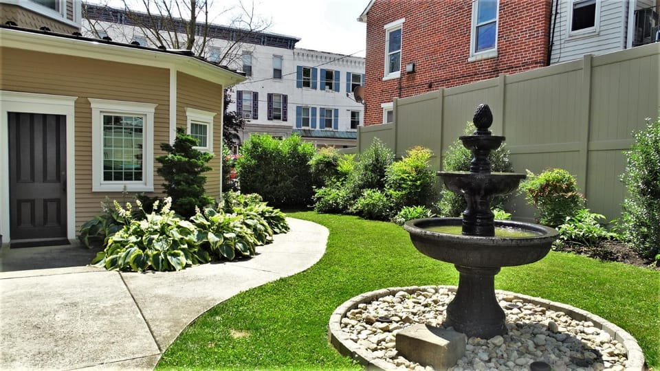 Downtown Bucher House Villa in Pennsylvania