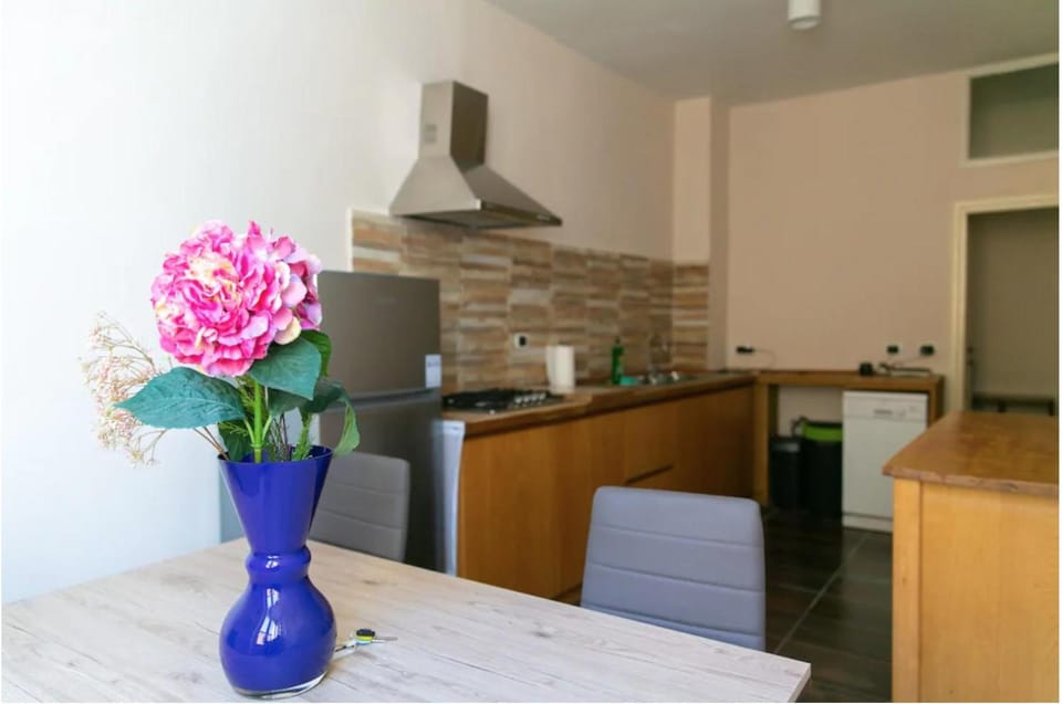 Spacious Three Bedroom Apartment On the Arno Apartment in Florence