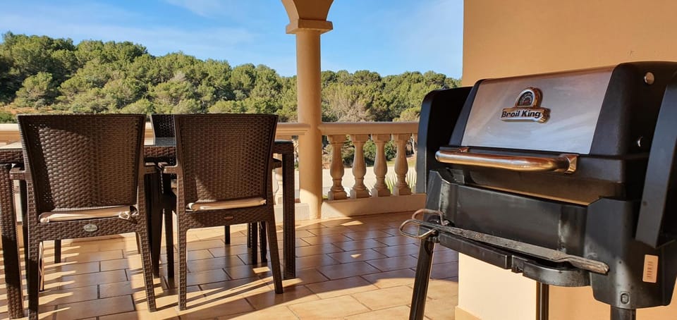 BBQ facilities, Balcony/Terrace