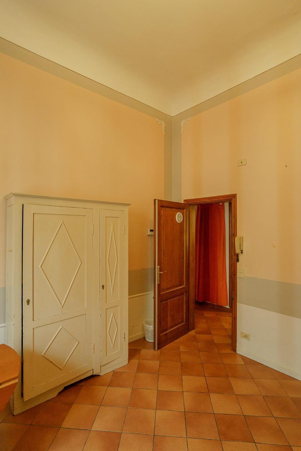 Tranquil Suite Near Museums and Train Station Apartment in Florence