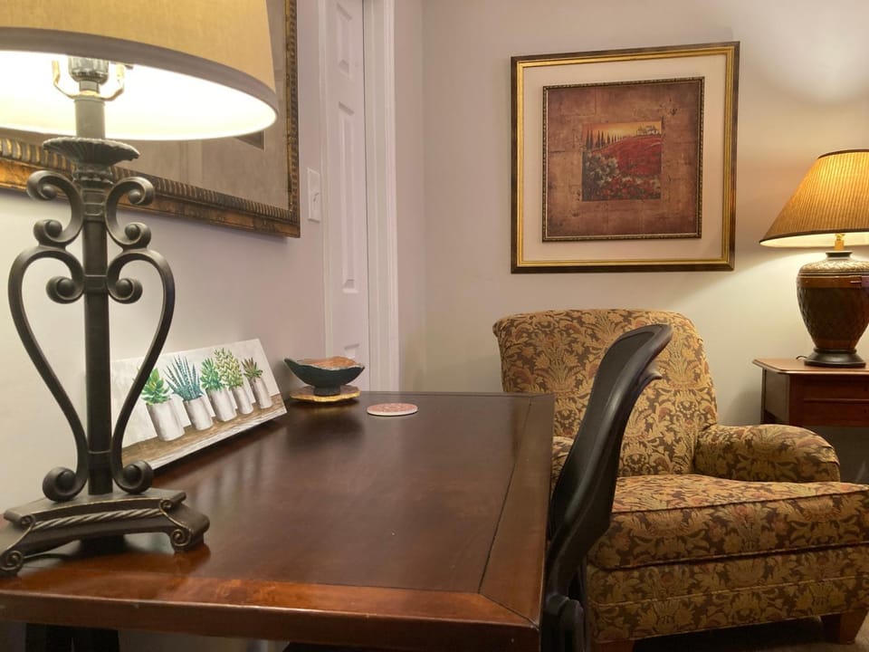 Seating area, Bedroom