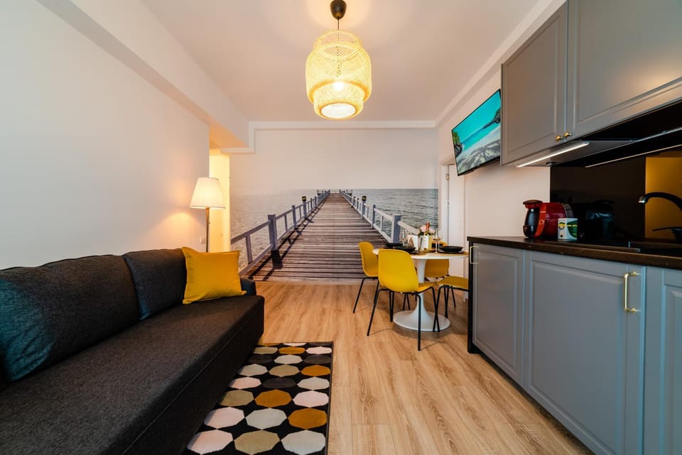 Kitchen or kitchenette, Living room, Seating area