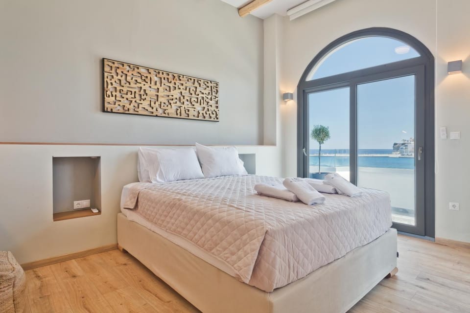 Bed, Sea view