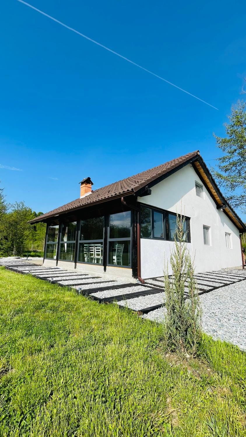 Property building, Natural landscape, Garden, Garden view