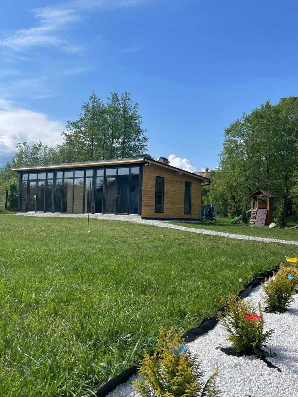 Property building, Natural landscape, Garden view