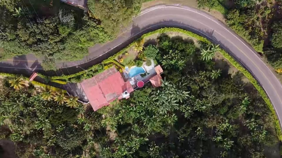 La mejor opción para tu descanso y recreación. Villa in Caldas, Colombia