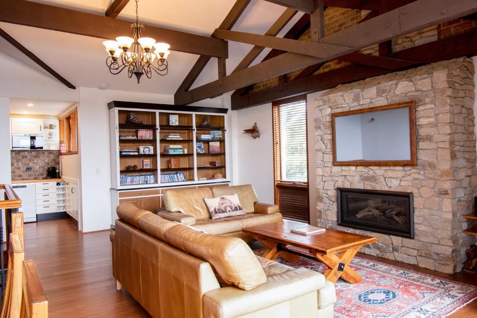 Heidelburg 3 of 6 Banjo Patterson Crescent Apartment in East Jindabyne