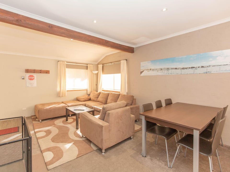 Charvel 2 35 Gippsland Street Apartment in Jindabyne