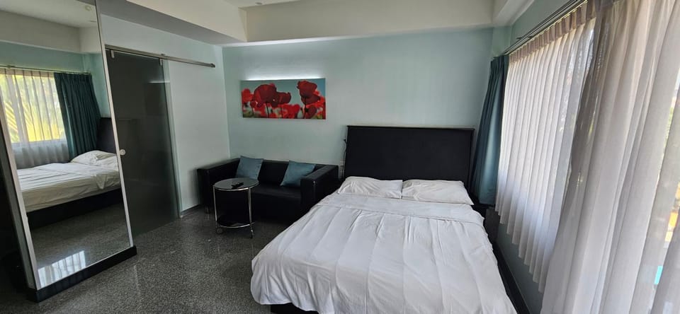 Bed, Photo of the whole room