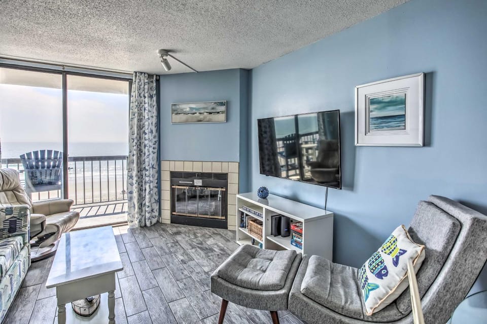 Oceanfront Luxury Condo in North Myrtle Beach House in North Myrtle Beach