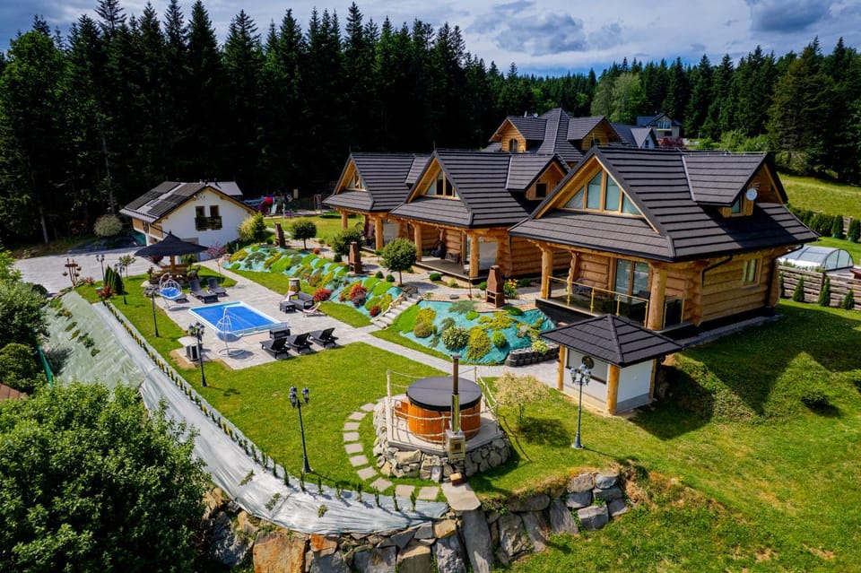 Property building, Bird's eye view, View (from property/room), Garden view, Swimming pool
