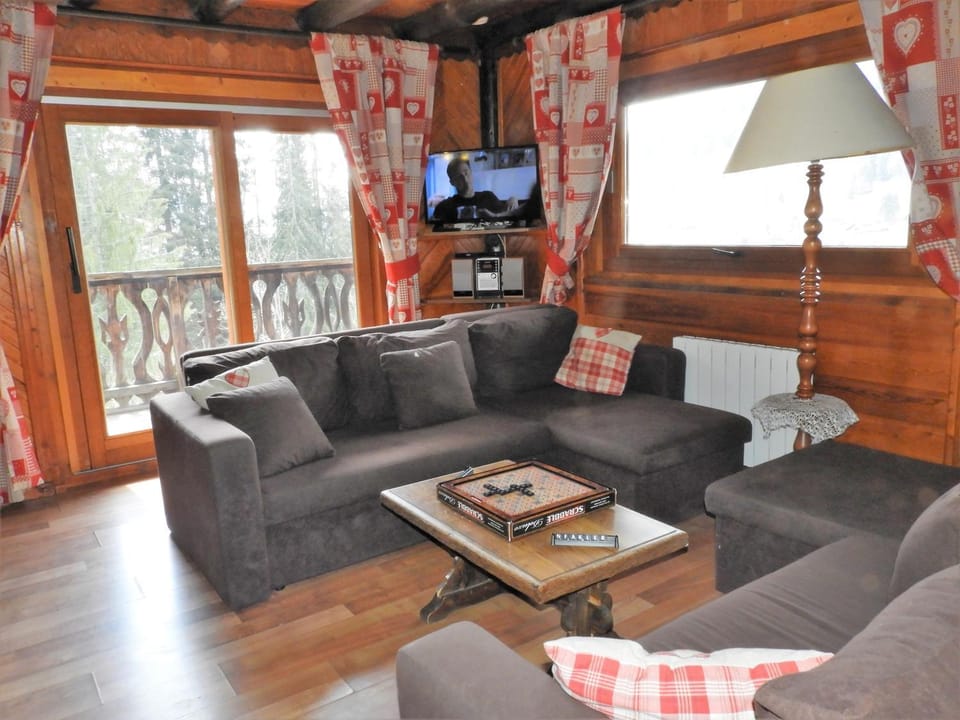 1 Authentique chalet, le Mirador Chalet in Les Gets