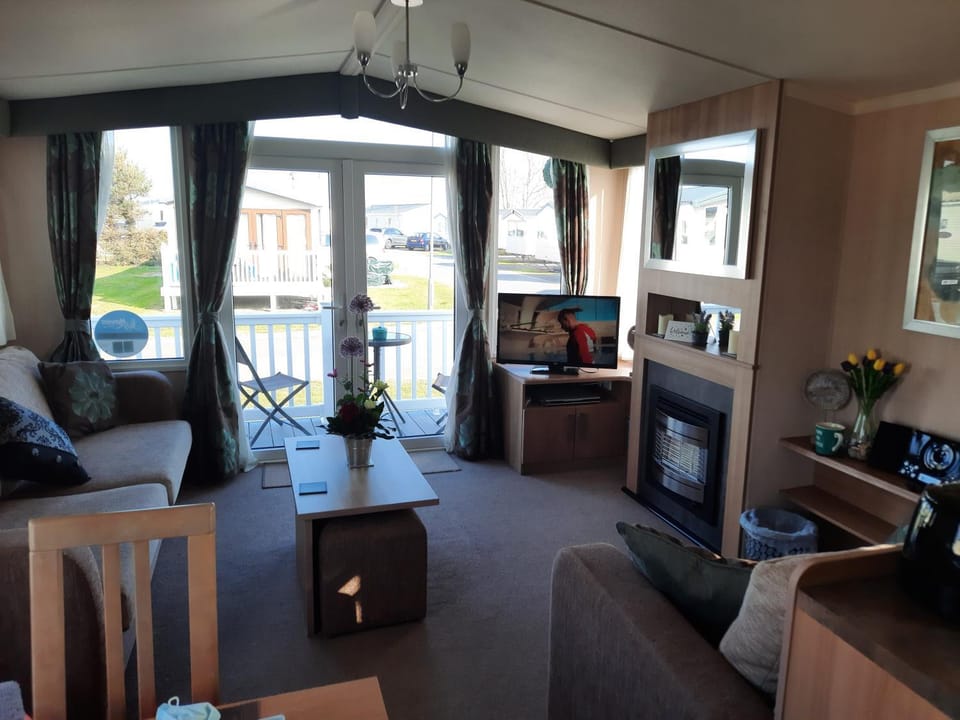 Church Farm Haven Holiday Park House in Bognor Regis